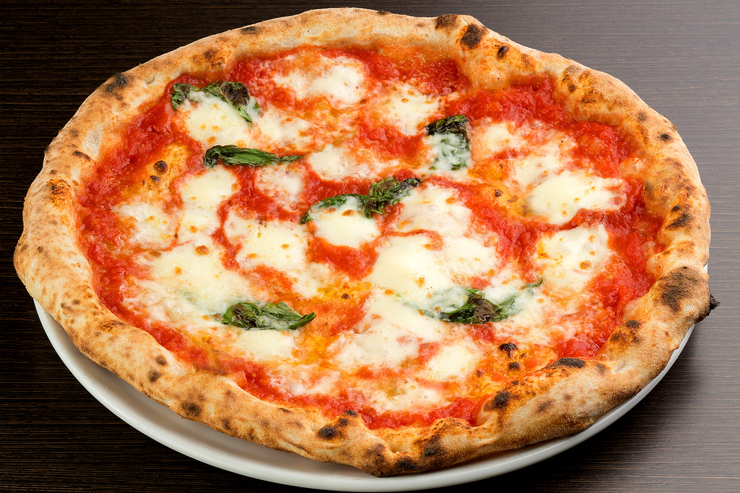 焼きあがったピザ